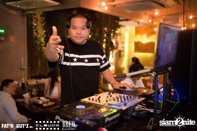 Seenspace Invasion at Clouds, Fat'R Gut'z and BREW Beers & Ciders — photo 35