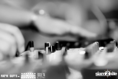 Seenspace Invasion at Clouds, Fat'R Gut'z and BREW Beers & Ciders — photo 53