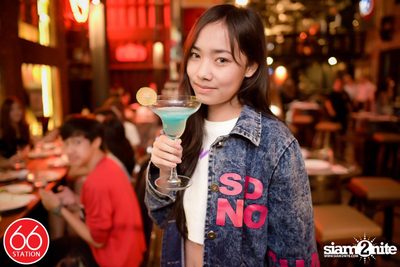Friday Night at 66 Station, the brand-new live music venue in Ladprao — photo 140