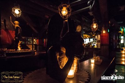 ปาร์ตี้คืนวันพุธ กับ Ms. Signe & Hvetter Band ที่ The Iron Fairies — photo 2