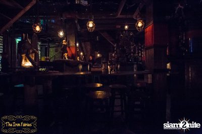 ปาร์ตี้คืนวันพุธ กับ Ms. Signe & Hvetter Band ที่ The Iron Fairies — photo 3