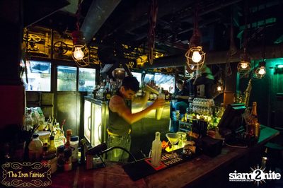 ปาร์ตี้คืนวันพุธ กับ Ms. Signe & Hvetter Band ที่ The Iron Fairies — photo 37