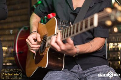 ปาร์ตี้คืนวันพุธ กับ Ms. Signe & Hvetter Band ที่ The Iron Fairies — photo 63