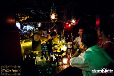 ปาร์ตี้คืนวันพุธ กับ Ms. Signe & Hvetter Band ที่ The Iron Fairies — photo 100