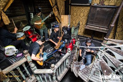 ปาร์ตี้คืนวันพุธ กับ Ms. Signe & Hvetter Band ที่ The Iron Fairies — photo 126