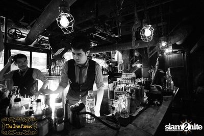 ปาร์ตี้คืนวันพุธ กับ Ms. Signe & Hvetter Band ที่ The Iron Fairies — photo 146