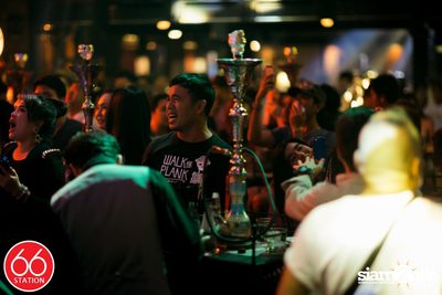 คอนเสิร์ต ป๊อด โมเดิร์นด็อก ที่ ซิกซ์ตี้ซิกซ์ สเตชั่น ลาดพร้าว — photo 46