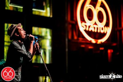 คอนเสิร์ต ป๊อด โมเดิร์นด็อก ที่ ซิกซ์ตี้ซิกซ์ สเตชั่น ลาดพร้าว — photo 58