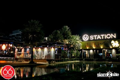 คอนเสิร์ต ป๊อด โมเดิร์นด็อก ที่ ซิกซ์ตี้ซิกซ์ สเตชั่น ลาดพร้าว — photo 64