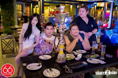 คอนเสิร์ต ป๊อด โมเดิร์นด็อก ที่ ซิกซ์ตี้ซิกซ์ สเตชั่น ลาดพร้าว — photo 73