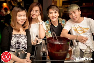 คอนเสิร์ต ป๊อด โมเดิร์นด็อก ที่ ซิกซ์ตี้ซิกซ์ สเตชั่น ลาดพร้าว — photo 78