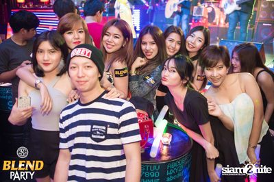 Blend Party Area 285 กับ Sqweez Animal ที่ สน็อป — photo 50