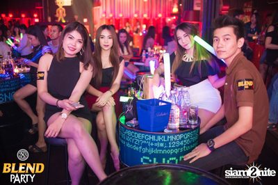 Blend Party Area 285 กับ Sqweez Animal ที่ สน็อป — photo 64