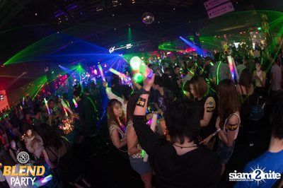 Blend Party Area 285 กับ Sqweez Animal ที่ สน็อป — photo 114