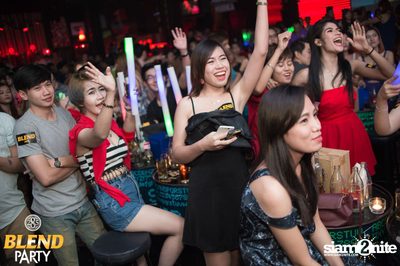 Blend Party Area 285 กับ Sqweez Animal ที่ สน็อป — photo 126