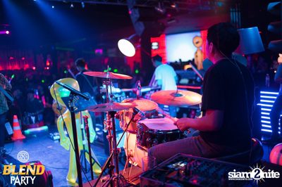 Blend Party Area 285 กับ Sqweez Animal ที่ สน็อป — photo 183
