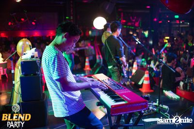 Blend Party Area 285 กับ Sqweez Animal ที่ สน็อป — photo 184