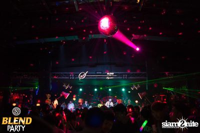 Blend Party Area 285 กับ Sqweez Animal ที่ สน็อป — photo 187