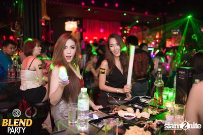 Blend Party Area 285 กับ Sqweez Animal ที่ สน็อป — photo 192