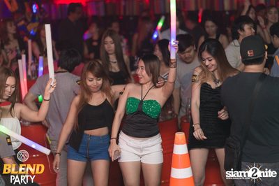 Blend Party Area 285 กับ Sqweez Animal ที่ สน็อป — photo 222