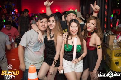Blend Party Area 285 กับ Sqweez Animal ที่ สน็อป — photo 231