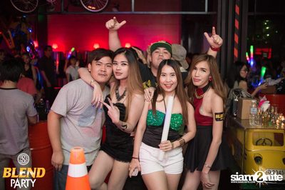 Blend Party Area 285 กับ Sqweez Animal ที่ สน็อป — photo 232