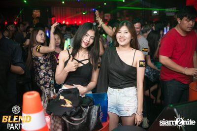 Blend Party Area 285 กับ Sqweez Animal ที่ สน็อป — photo 233