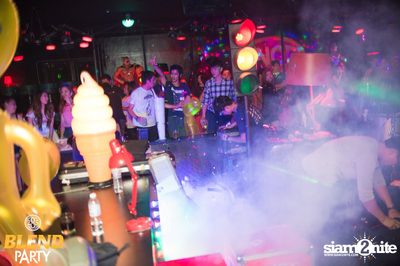 Blend Party Area 285 กับ Sqweez Animal ที่ สน็อป — photo 237