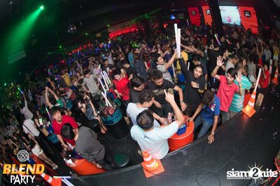 Blend Party Area 285 กับ Sqweez Animal ที่ สน็อป — photo 239