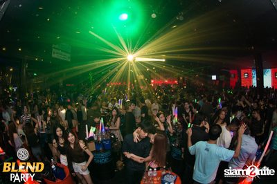 Blend Party Area 285 กับ Sqweez Animal ที่ สน็อป — photo 254