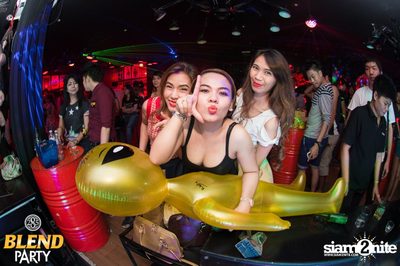 Blend Party Area 285 กับ Sqweez Animal ที่ สน็อป — photo 257
