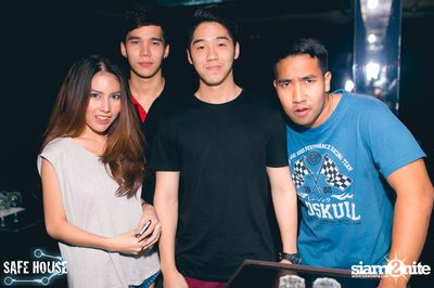 ปาร์ตี้ Selfie Night ที่ เซฟเฮ้าส์, เอกมัย ซอย 5 — photo 10