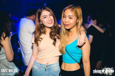 ปาร์ตี้ Selfie Night ที่ เซฟเฮ้าส์, เอกมัย ซอย 5 — photo 12