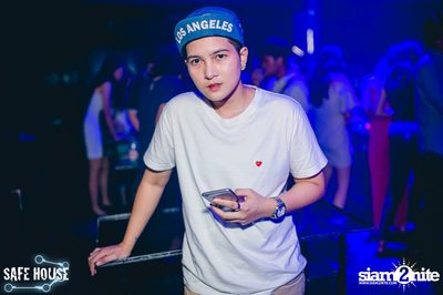 ปาร์ตี้ Selfie Night ที่ เซฟเฮ้าส์, เอกมัย ซอย 5 — photo 26