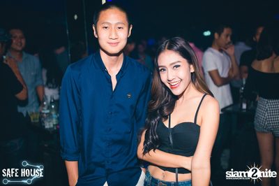 ปาร์ตี้ Selfie Night ที่ เซฟเฮ้าส์, เอกมัย ซอย 5 — photo 28