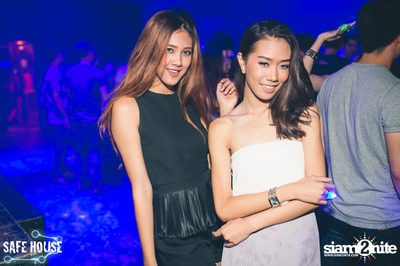 ปาร์ตี้ Selfie Night ที่ เซฟเฮ้าส์, เอกมัย ซอย 5 — photo 37