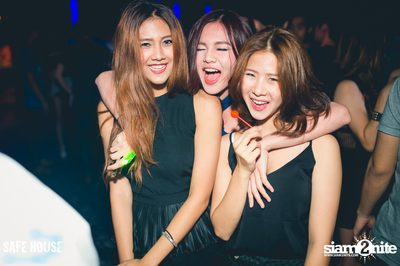 ปาร์ตี้ Selfie Night ที่ เซฟเฮ้าส์, เอกมัย ซอย 5 — photo 39