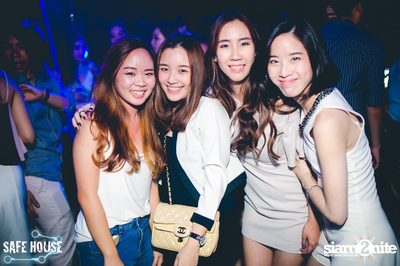 ปาร์ตี้ Selfie Night ที่ เซฟเฮ้าส์, เอกมัย ซอย 5 — photo 45
