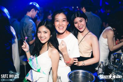 ปาร์ตี้ Selfie Night ที่ เซฟเฮ้าส์, เอกมัย ซอย 5 — photo 51