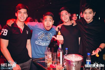 ปาร์ตี้ Selfie Night ที่ เซฟเฮ้าส์, เอกมัย ซอย 5 — photo 71