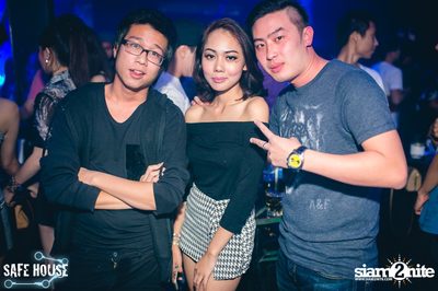 ปาร์ตี้ Selfie Night ที่ เซฟเฮ้าส์, เอกมัย ซอย 5 — photo 78