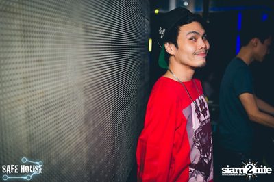 ปาร์ตี้ Selfie Night ที่ เซฟเฮ้าส์, เอกมัย ซอย 5 — photo 85