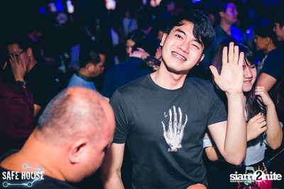 ปาร์ตี้ Selfie Night ที่ เซฟเฮ้าส์, เอกมัย ซอย 5 — photo 111