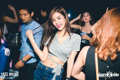 ปาร์ตี้ Selfie Night ที่ เซฟเฮ้าส์, เอกมัย ซอย 5 — photo 116