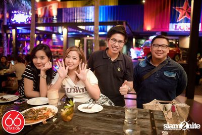 คอนเสิร์ตบุรินทร์ บุญวิสุทธิ์ ที่ ซิกตี้ซิก สเตชั่น ลาดพร้าว — photo 15