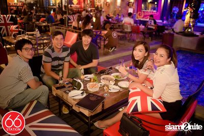 คอนเสิร์ตบุรินทร์ บุญวิสุทธิ์ ที่ ซิกตี้ซิก สเตชั่น ลาดพร้าว — photo 21