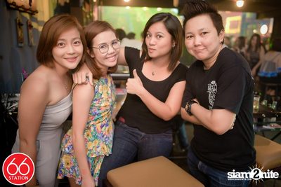 คอนเสิร์ตบุรินทร์ บุญวิสุทธิ์ ที่ ซิกตี้ซิก สเตชั่น ลาดพร้าว — photo 28