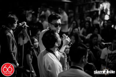 คอนเสิร์ตบุรินทร์ บุญวิสุทธิ์ ที่ ซิกตี้ซิก สเตชั่น ลาดพร้าว — photo 78