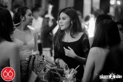 คอนเสิร์ตบุรินทร์ บุญวิสุทธิ์ ที่ ซิกตี้ซิก สเตชั่น ลาดพร้าว — photo 114
