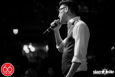 คอนเสิร์ตบุรินทร์ บุญวิสุทธิ์ ที่ ซิกตี้ซิก สเตชั่น ลาดพร้าว — photo 122